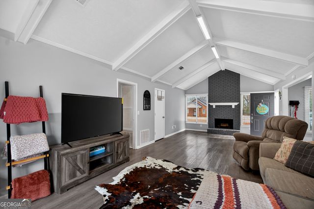 107 N Barnard Avenue, Lagrange, GA 30241