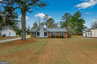 107 N Barnard Avenue, Lagrange, GA 30241