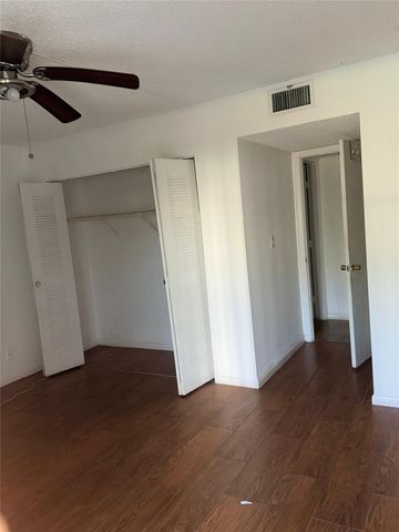 8610 N Sherman Circle 204, Miramar, FL 33025