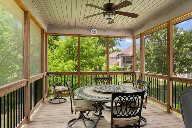 3404 S Wood Avenue, Blue Springs, MO 64015