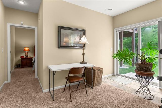 3404 S Wood Avenue, Blue Springs, MO 64015