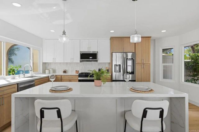 4708 Galicia Way, Oceanside, CA 92056