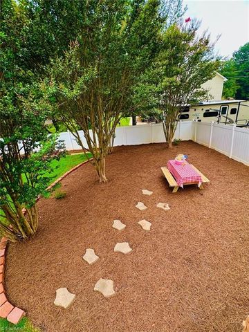 7340 Franklin Road, Lewisville, NC 27023