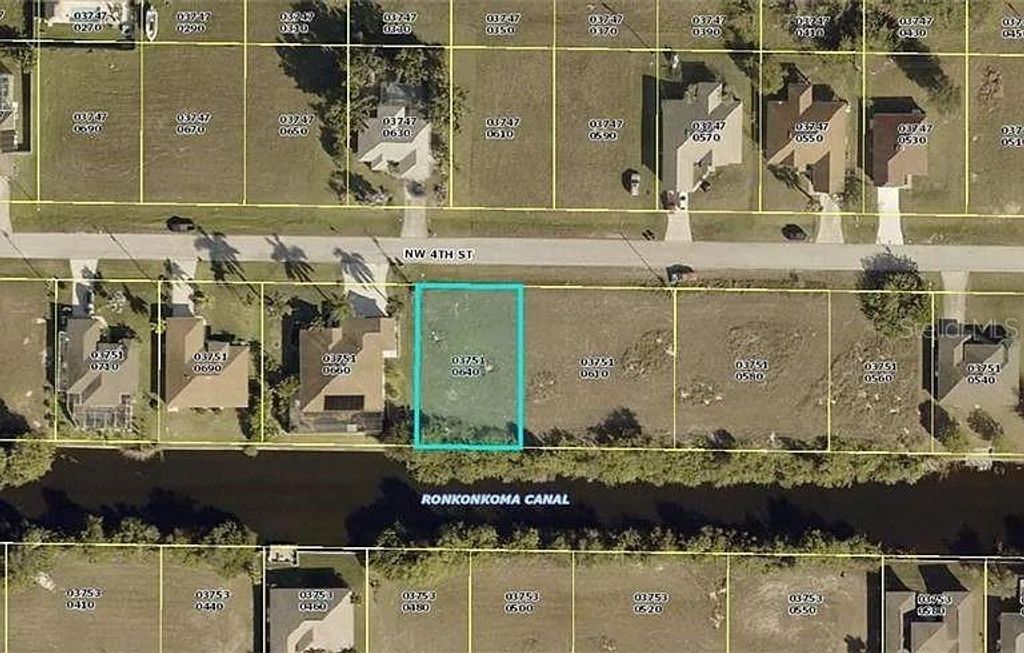 2042 NW 4TH STREET, Cape Coral, FL 33993