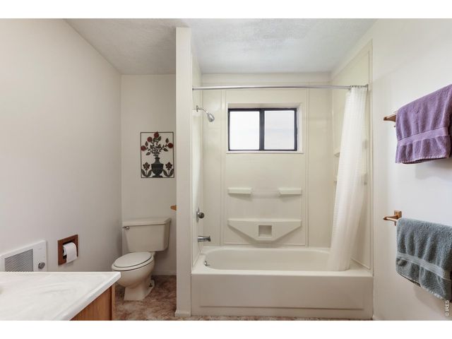 15950 Dakota Ridge Rd, Longmont, CO 80503