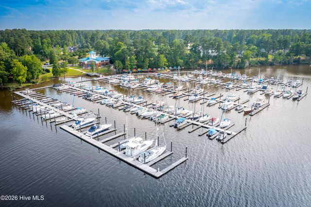 421 Cypress Landing Trail, Chocowinity, NC 27817