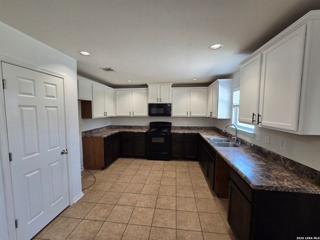 11614 Wayward Daisy, San Antonio, TX 78245