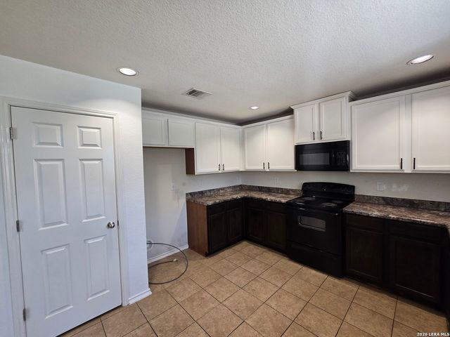 11614 Wayward Daisy, San Antonio, TX 78245
