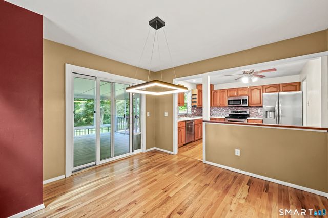 8 Fleetwood Drive, New Fairfield, CT 06812