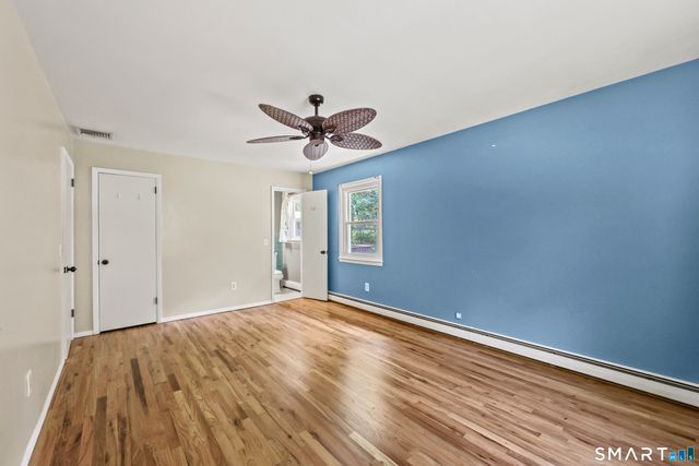 8 Fleetwood Drive, New Fairfield, CT 06812
