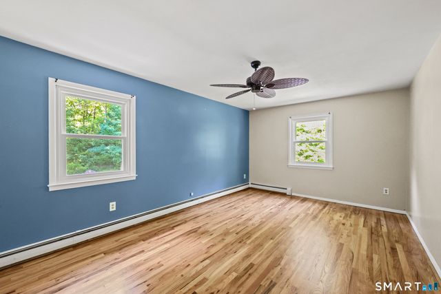 8 Fleetwood Drive, New Fairfield, CT 06812