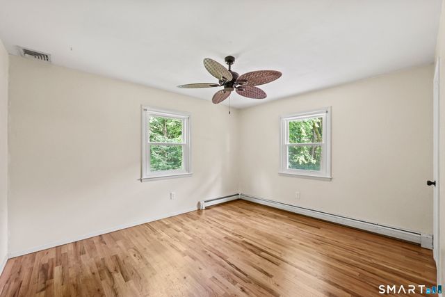 8 Fleetwood Drive, New Fairfield, CT 06812