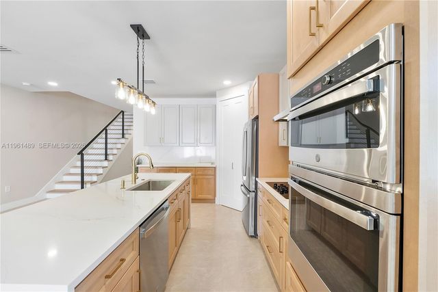 701 SW 17th Street, Fort Lauderdale, FL 33315