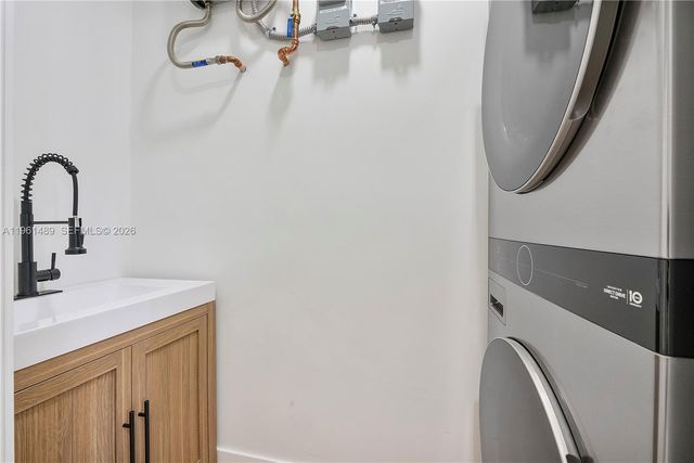 701 SW 17th Street, Fort Lauderdale, FL 33315