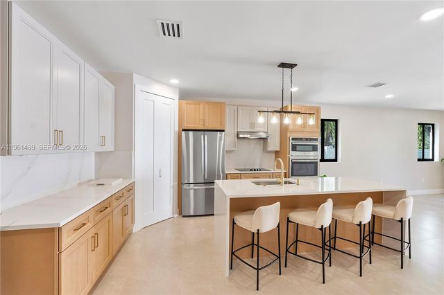 701 SW 17th Street, Fort Lauderdale, FL 33315