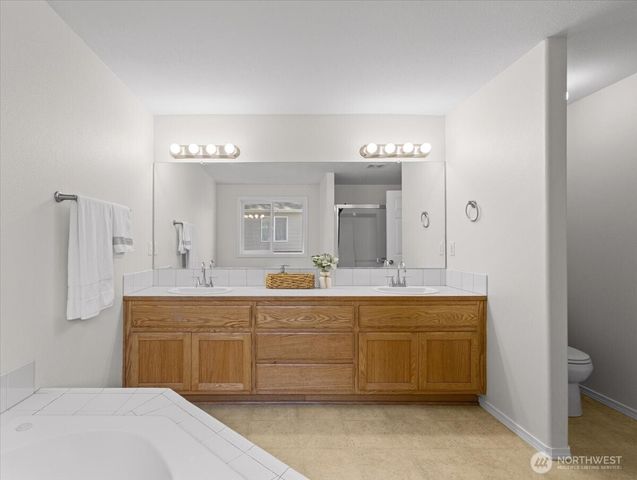 181 Marty Loop, Woodland, WA 98674