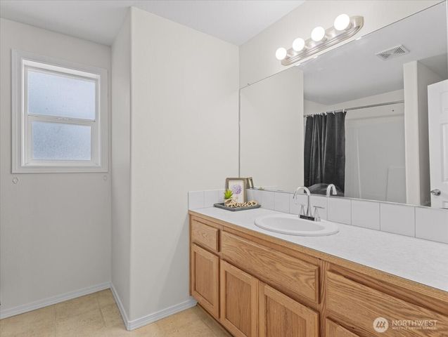 181 Marty Loop, Woodland, WA 98674