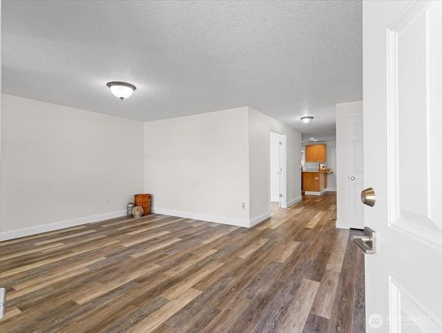 181 Marty Loop, Woodland, WA 98674