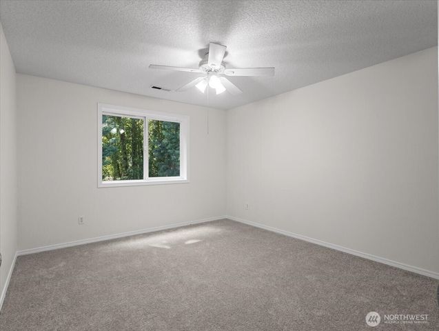 181 Marty Loop, Woodland, WA 98674