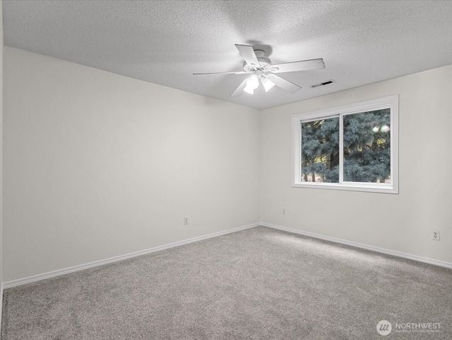 181 Marty Loop, Woodland, WA 98674