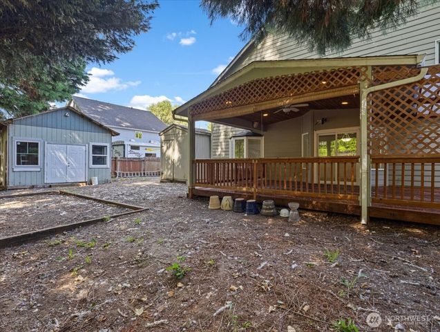 181 Marty Loop, Woodland, WA 98674