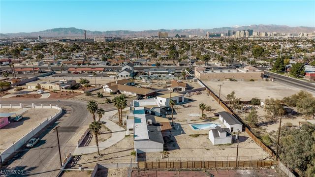 2486 Leigh Avenue, Las Vegas, NV 89120