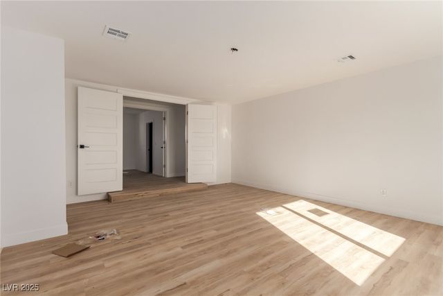 2486 Leigh Avenue, Las Vegas, NV 89120