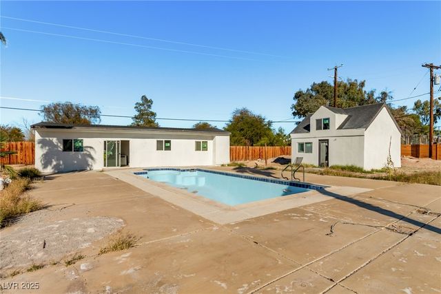 2486 Leigh Avenue, Las Vegas, NV 89120