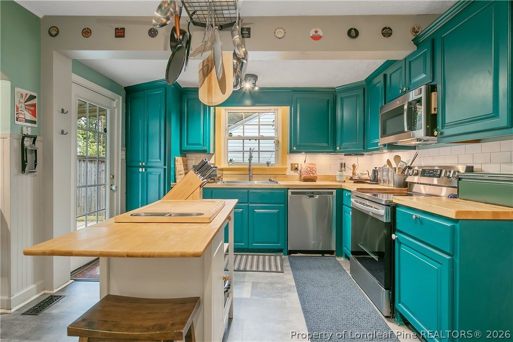 605 Greenland Drive, Fayetteville, NC 28305 — photo 18