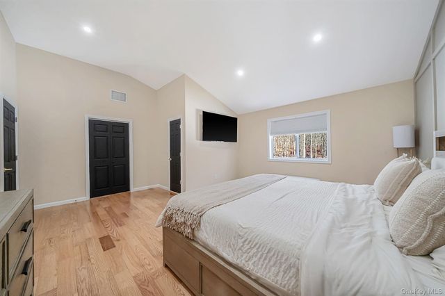 17 Fairway Drive, Manorville, NY 11949