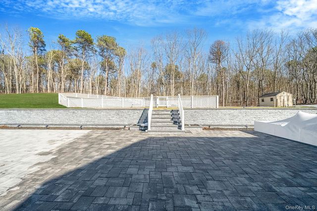 17 Fairway Drive, Manorville, NY 11949