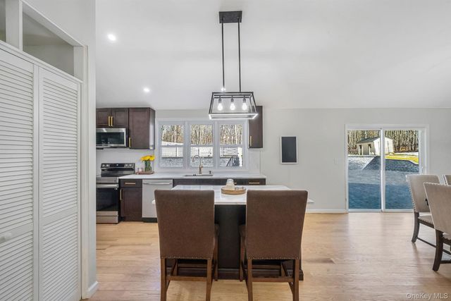 17 Fairway Drive, Manorville, NY 11949