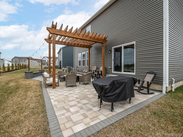 2750 Salt Springs Drive, Saline Township, MI 48176