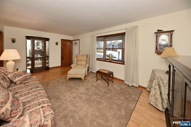 888 Edison Street, Twp Of Washington, NJ 07676