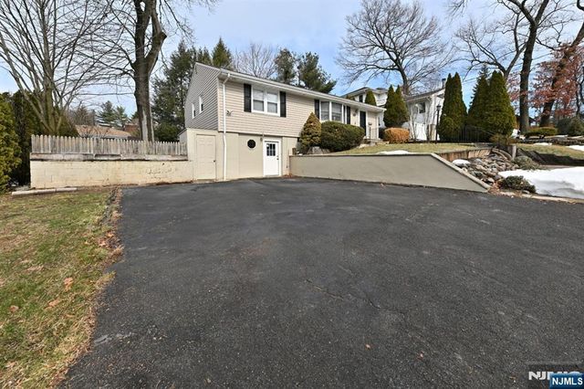 888 Edison Street, Twp Of Washington, NJ 07676