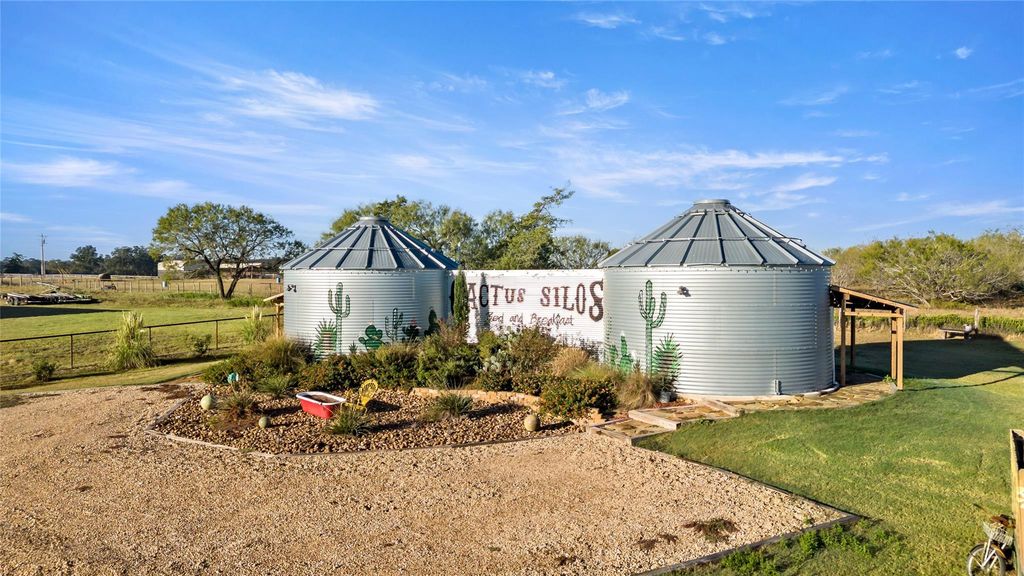26759 Highway 90 N, Bedias, TX 77831