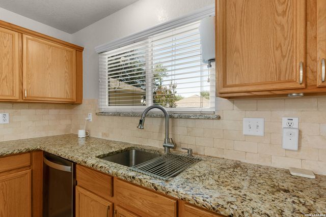 128 GOLDENROD CV, Cibolo, TX 78108