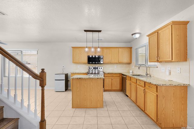 128 GOLDENROD CV, Cibolo, TX 78108