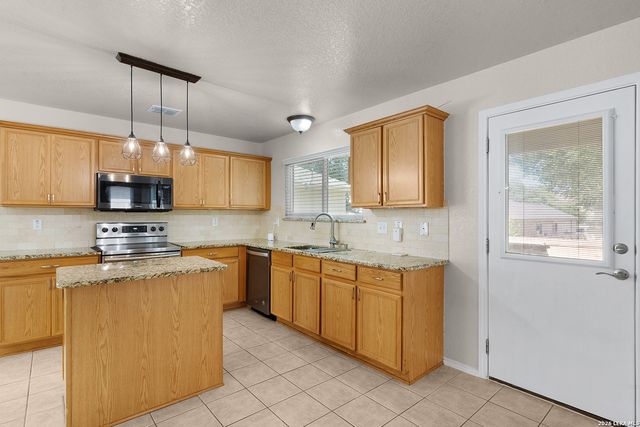128 GOLDENROD CV, Cibolo, TX 78108
