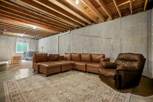 17749 Greeley Street, Gardner, KS 66030