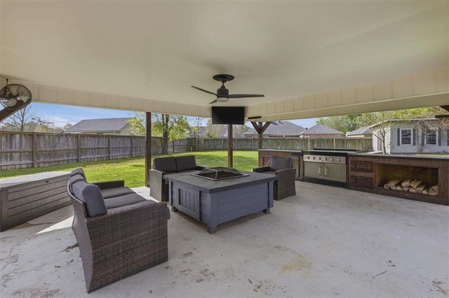 1941 Nicolas Street, Lake Charles, LA 70605