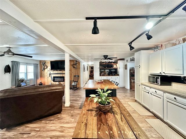 9430 CAROLINA WAY, Fanning Springs, FL 32693