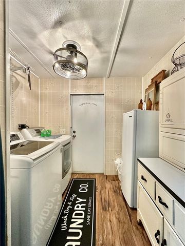 9430 CAROLINA WAY, Fanning Springs, FL 32693