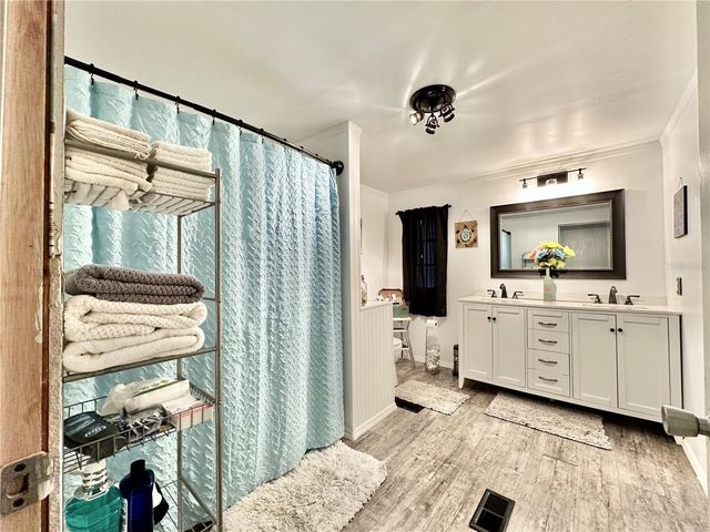 9430 CAROLINA WAY, Fanning Springs, FL 32693