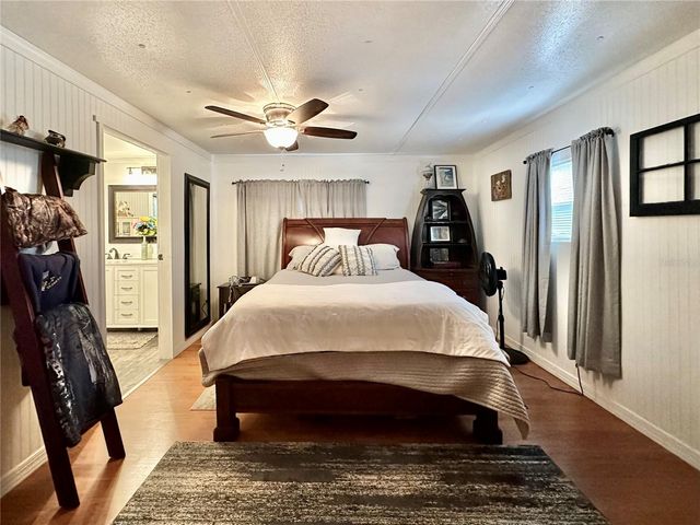 9430 CAROLINA WAY, Fanning Springs, FL 32693