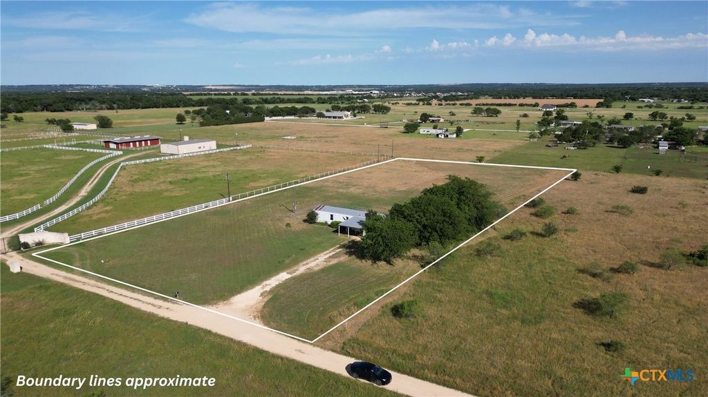 406 Jonah Lane, Mcgregor, TX 76657