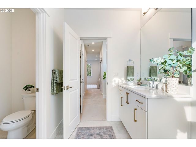 16047 Nw Holman Way L 59, Portland, OR 97229