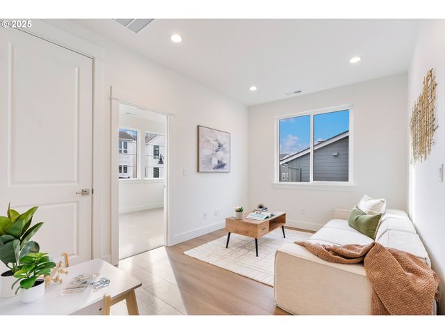 16047 Nw Holman Way L 59, Portland, OR 97229