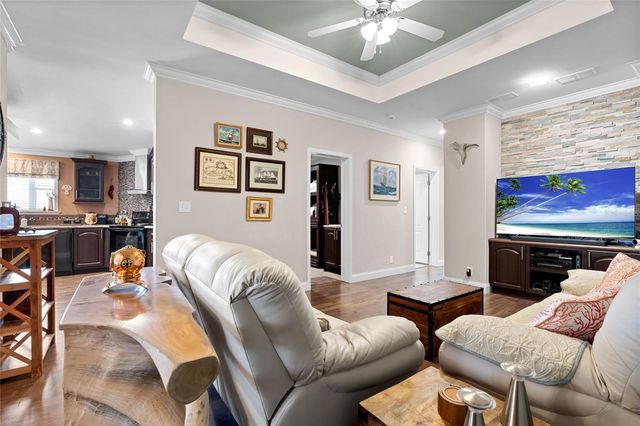 2715 9TH AVENUE N, St Petersburg, FL 33713