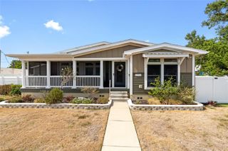 2715 9TH AVENUE N, St Petersburg, FL 33713